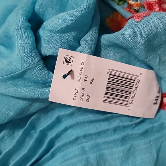 Figueroa Flower  Alayna Floral Embroidered Banded Notch V-Neck 3/4 Sleeve Top - Picture 9 of 9